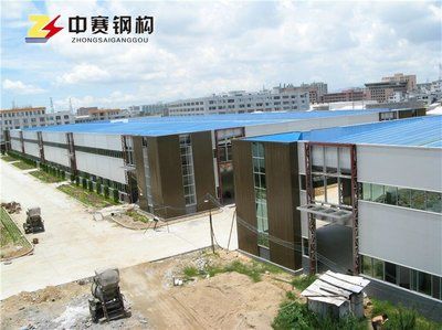 13米鋼結構廠房造價（鋼結構廠房的造價受多種因素影響） 鋼結構跳臺施工 第5張